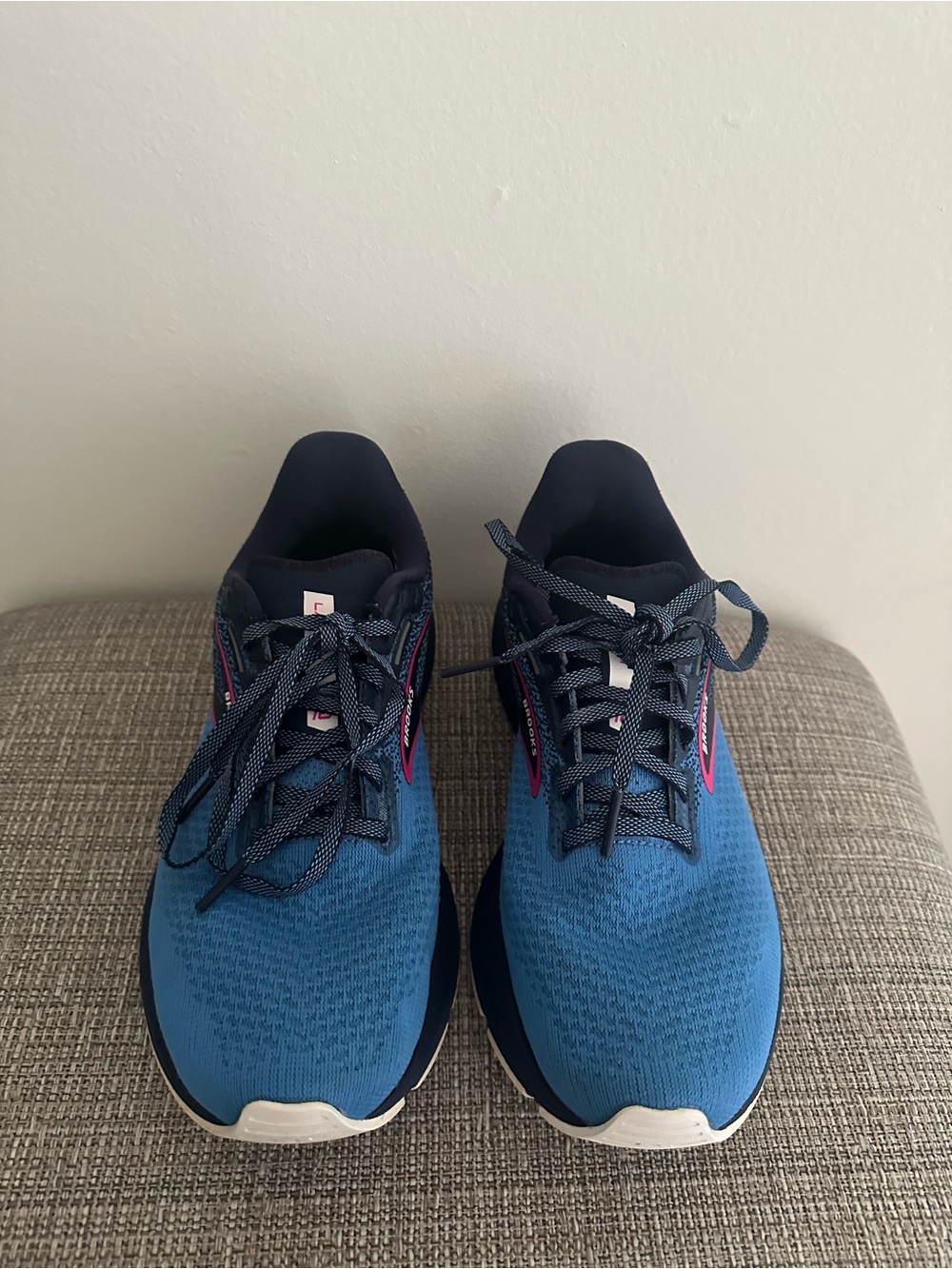 Brooks women’s Blue Athletic Running Shoes with Pink Accents
